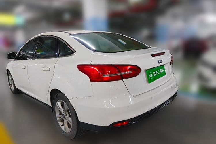 Used Ford Focus 2015 Sedan 1.6L Automatic Comfort Model
