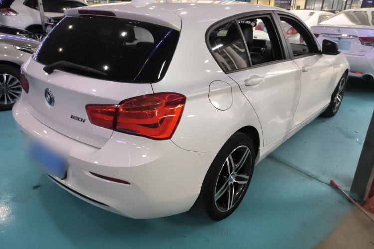 Used BMW 1 Series 2015 120i Sport Design Package
