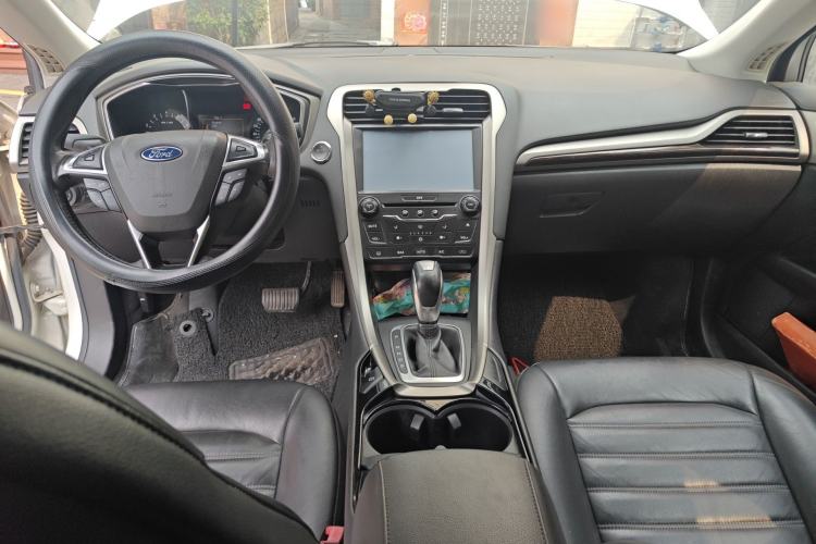 Used Ford Mondeo 2013 2.0L GTDi 200 Fashion Edition
