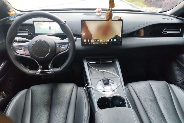 Used BYD Seal 06 New Energy 2024 DM-i 120KM Luxury Model Center Console