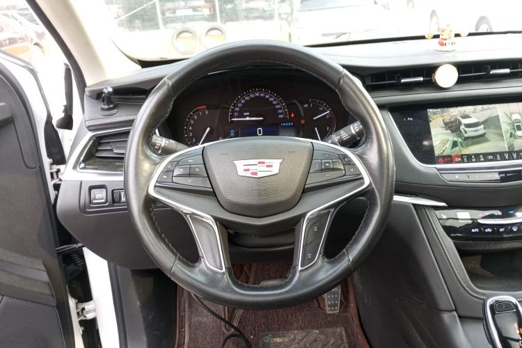 Used Cadillac XT5 2016 25T Luxury Model
