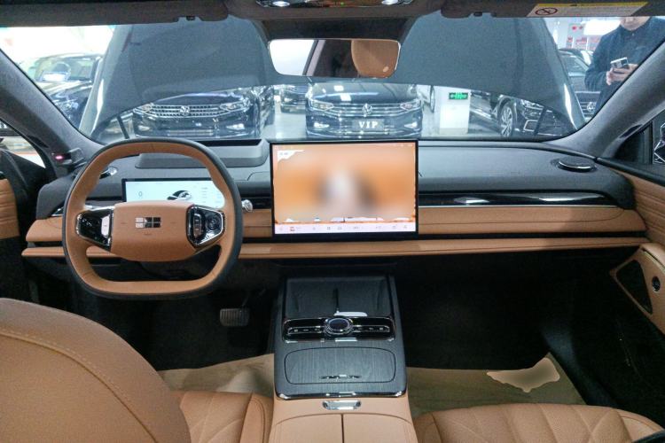 Used Geely Galaxy 8 2025 130km EM-P Starship Edition Center Console