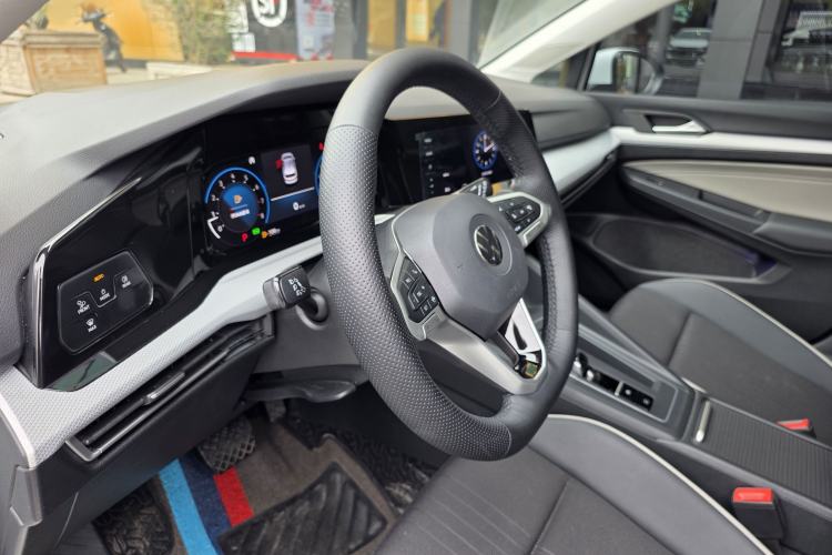 Used Volkswagen Golf 2021 280TSI DSG Pro Interior 5