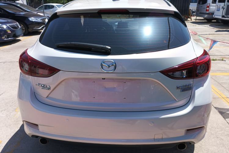 Used Mazda 3 Axela 2017 Hatchback 2.0L Automatic Sport Model China V Emission Standard
