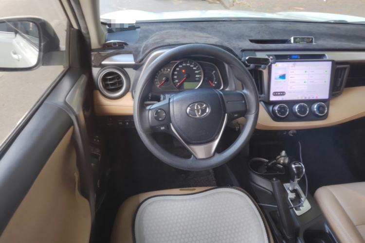 Used Toyota RAV4 2016 2.0L CVT Two-Wheel Drive Urban Edition China V Standard