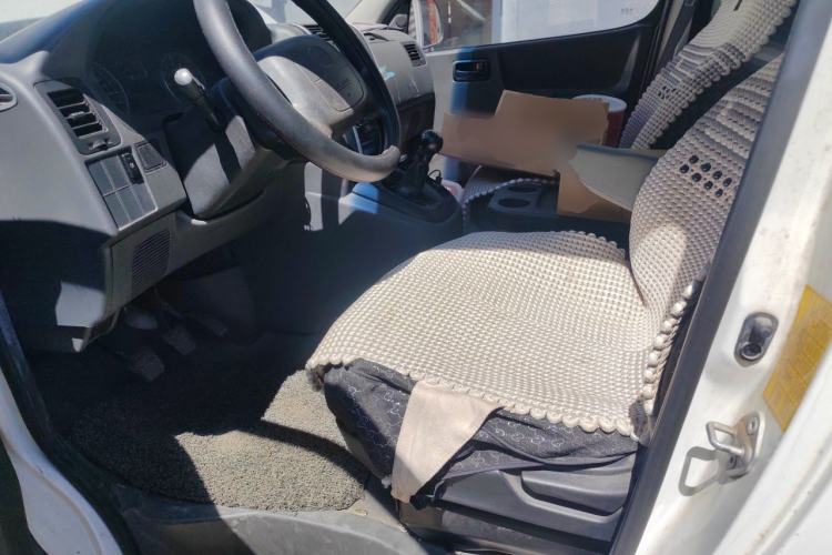 Used Jinbei Express 2018 2.0L Standard Version V19