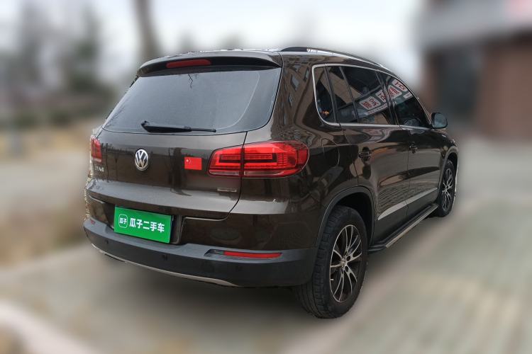 Used Volkswagen Tiguan 2013 1.8 TSI Automatic All-Wheel Drive Luxury Model Rear Right 45 Deg