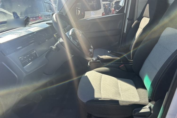 Used Farizon Xingxiang V 2024 Star Enjoy V6E Feature Edition Xuanwu 41.055 kWh
