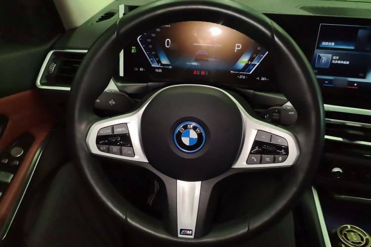 Used BMW i3 2024 eDrive 40 L Midnight Edition Steering Wheel