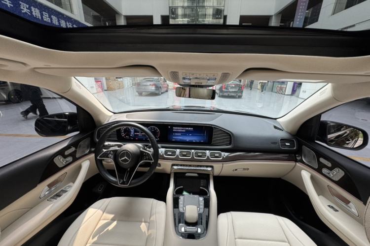 Used Mercedes-Benz GLE 2024 Refreshed GLE 350 4MATIC Stylish Edition
