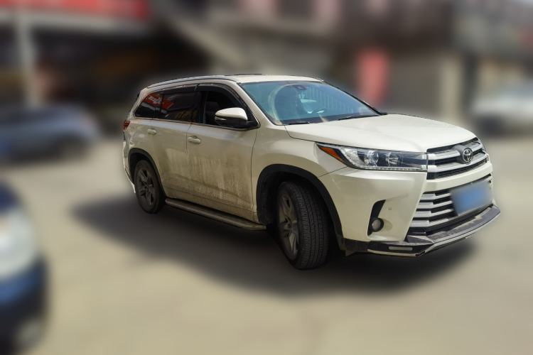 Used Toyota Highlander 2018 2.0T Four-Wheel Drive Luxury Edition 7 Seats China V Emission Standard Front Right 45 Deg