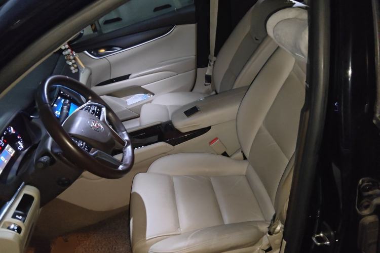 Used Cadillac XTS 2014 28T Comfort Version
