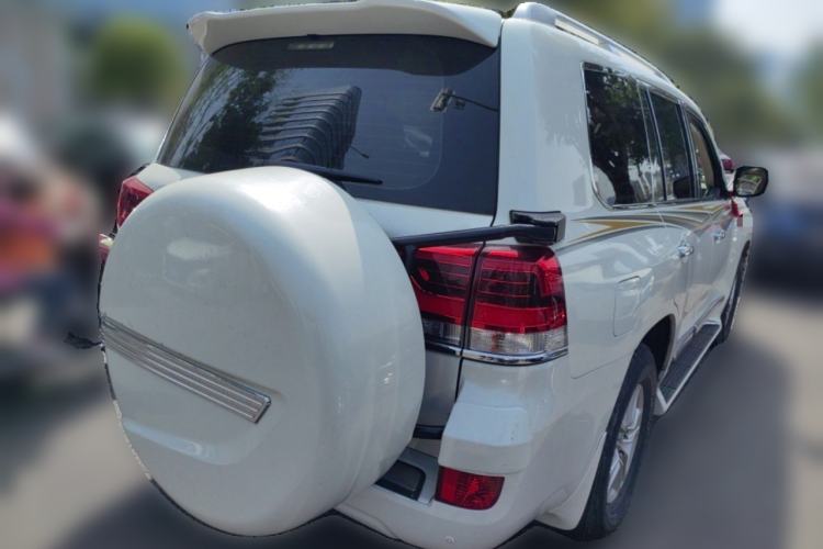 Used Toyota Land Cruiser 
