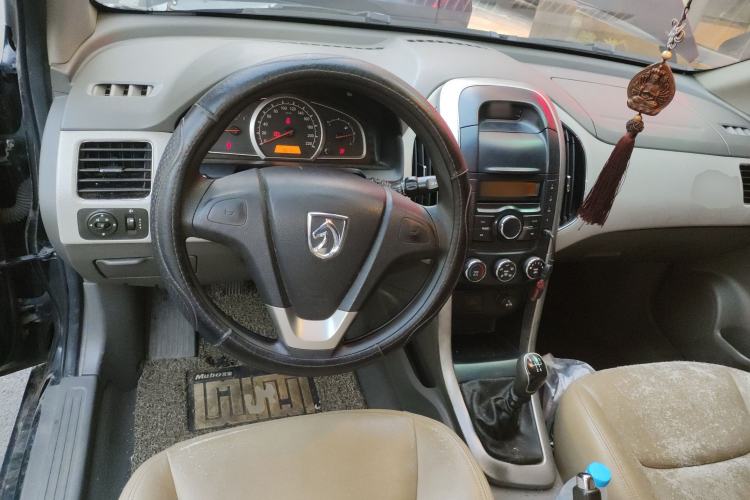 Used Baojun 630 2011 1.5L manual Comfort trim level
