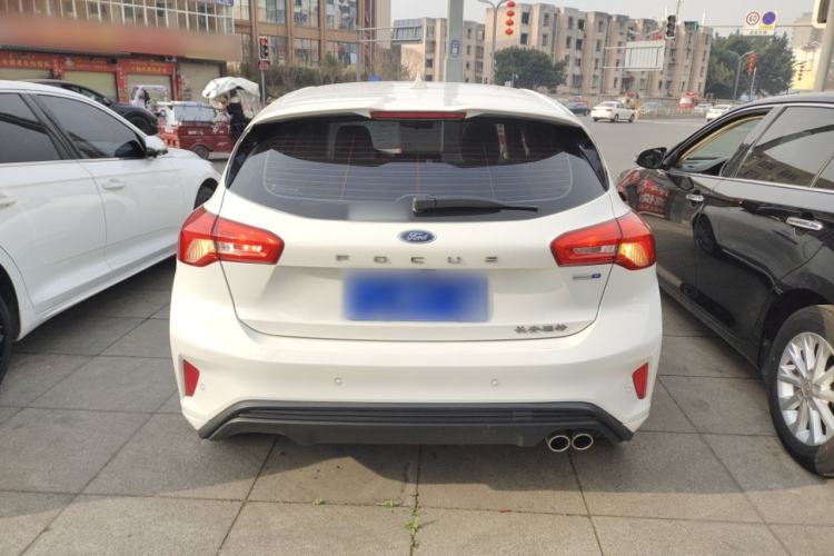 Used Ford Focus 2021 Hatchback EcoBoost 180 Automatic Titanium Edition
