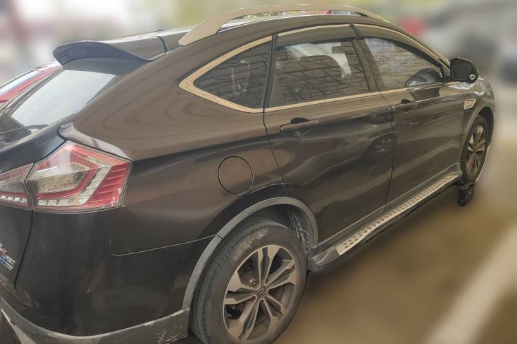 Used Luxgen U6 SUV 2015 1.8T ZhiZun Model Rear Right 45 Deg