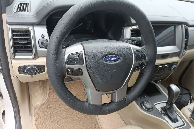 Used Ford Everest 2017 2.0T Gasoline Automatic 4x4 Luxury Edition 7 Seats