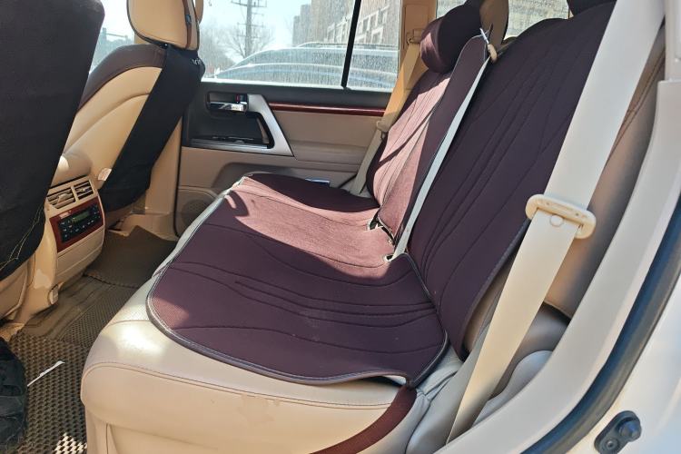 Used Toyota Land Cruiser 2012 4.0L Automatic VX
