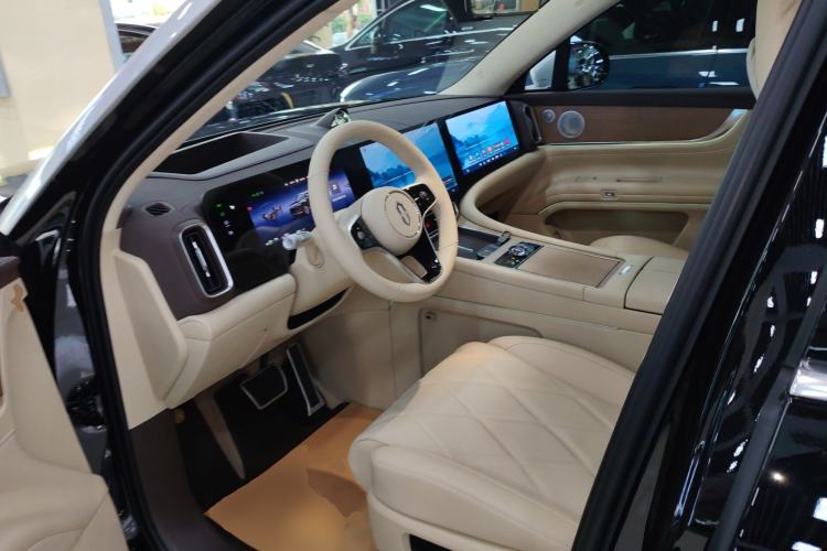 Used Hima AITO M9 2025 Extended-Range Ultra Version 52 kWh 6-Seater Left Front Seat