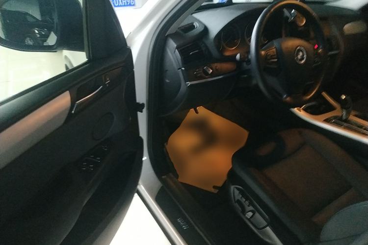 Used BMW X3 2016 sDrive20i
