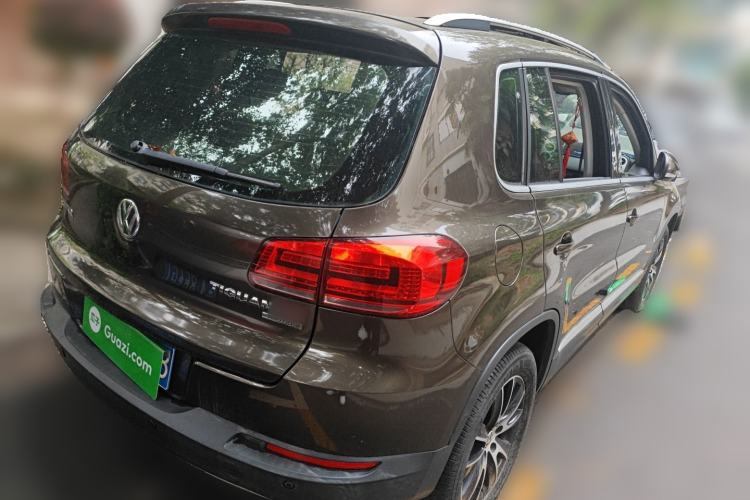 Used Volkswagen Tiguan 2015 2.0 TSI Automatic All-Wheel Drive Luxury Edition
