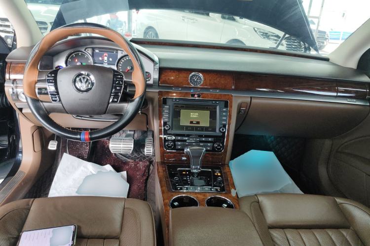 Used Volkswagen Phaeton 2015 3.0L Smart Edition
