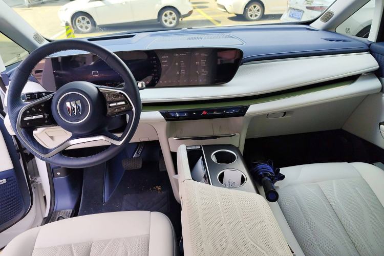 Used Buick GL8 New Energy 2024 Lu Zun Luxury Edition 7-Seater
