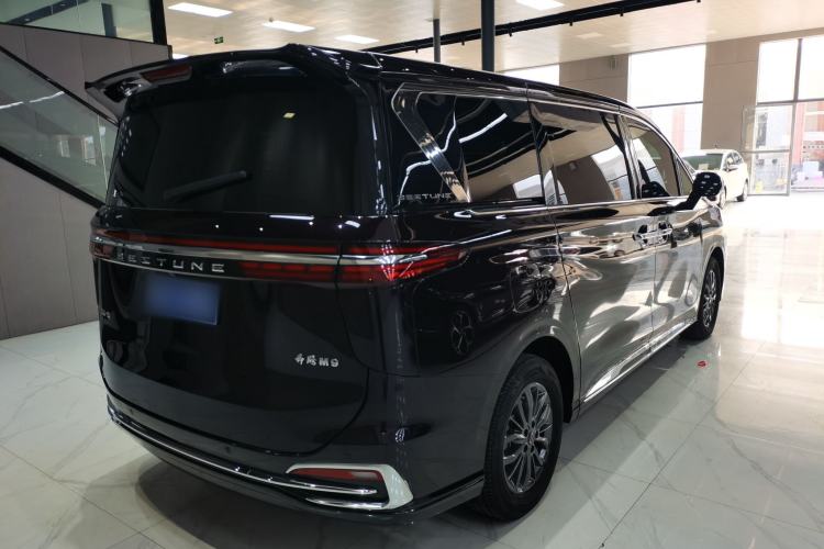 Used Bestune M9 2023 2.0T Ultimate Edition
