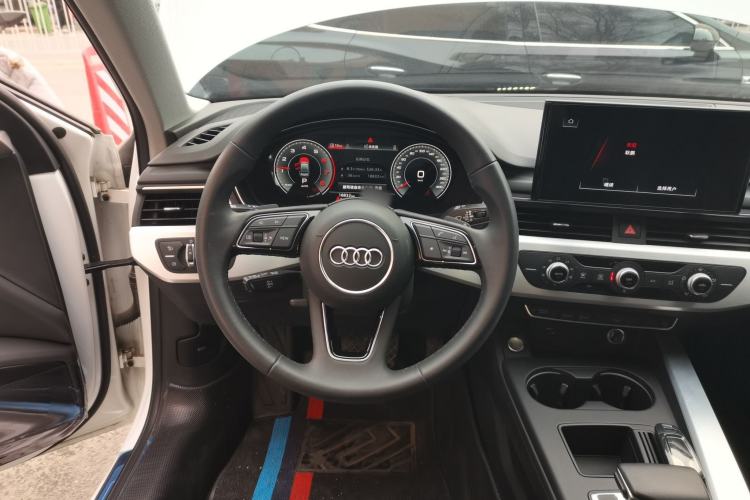 Used Audi A4L 2024 40 TFSI Fashion Dynamic Model
