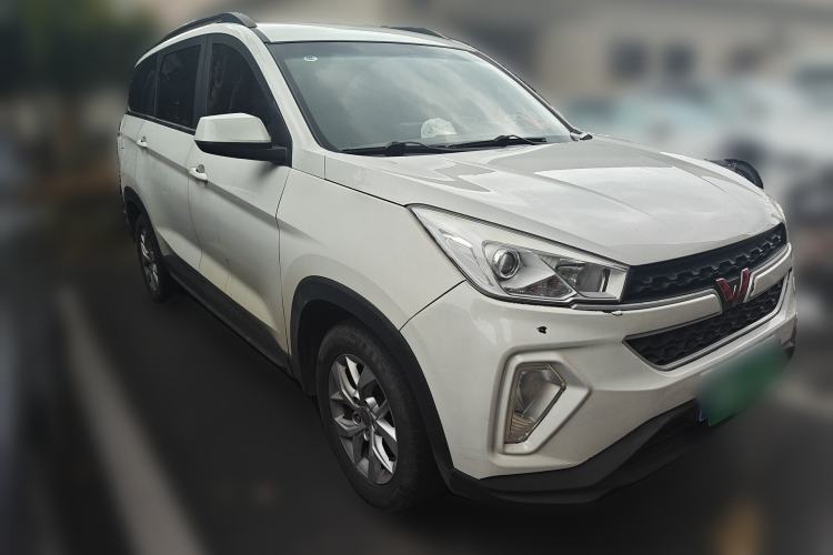 Used Wuling Hongguang S3 2018 1.5L Manual Comfort Model China V Standard Front Right 45 Deg