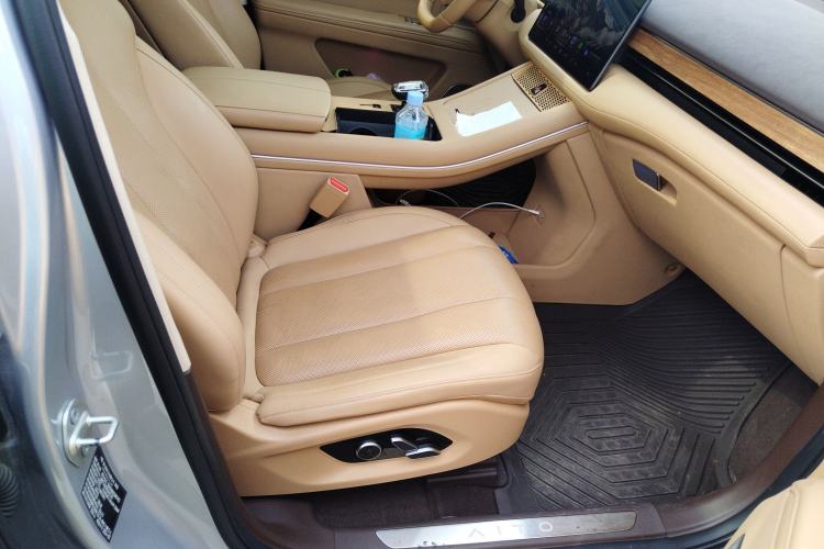 Used Hima AITO M7 2024 1.5T Rear-Drive Plus Version 5 Seats
