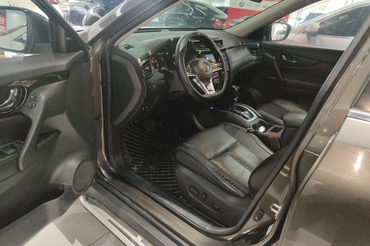 Used Nissan X-Trail 2019 2.0L CVT Smart Connect Comfort Edition 2WD
