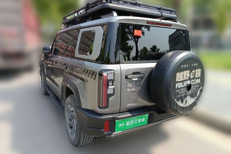 Used BAIC Off-Road BJ40 2024 2.0T All-New Urban Hunter Edition Chivalrous Style
