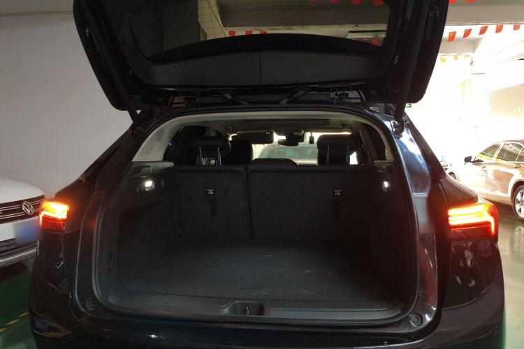 Used Buick Envision 2023 Encore S 552T Two-Wheel Drive Luxury Model
