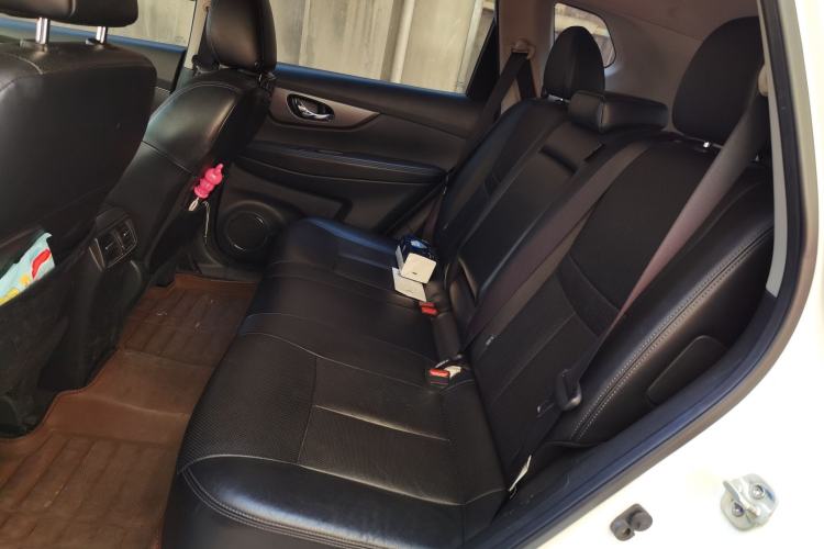 Used Nissan X-Trail 2014 2.0L CVT Comfort Edition 2WD Left Rear Seat