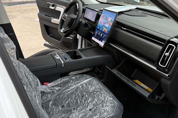 Used Chery Tiggo 7 C-DM 2025 1.5T 120KM Luxury Trim
