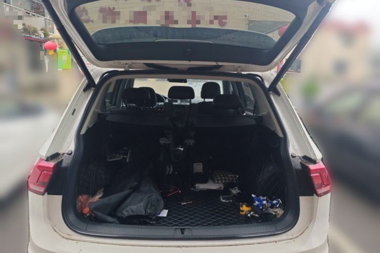 Used Volkswagen Tiguan L 2021 330TSI Automatic Two-Wheel Drive R-Line Enhanced Edition Trunk