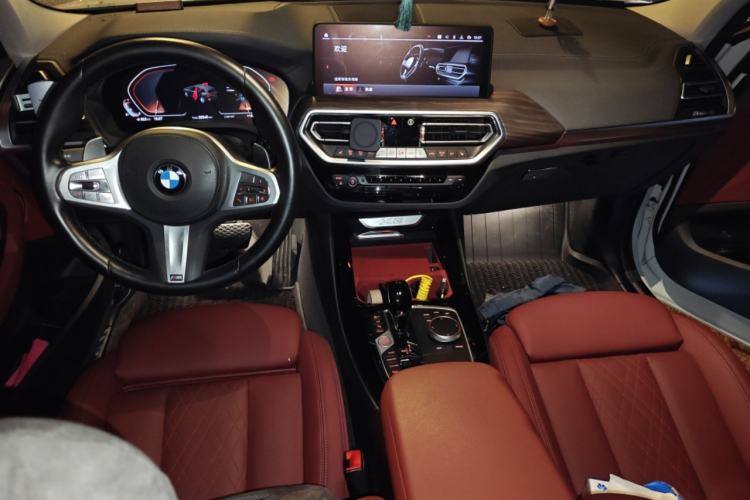 Used BMW X3 2023 Restyled xDrive30i Leading Edition M Night Sky Package Center Console