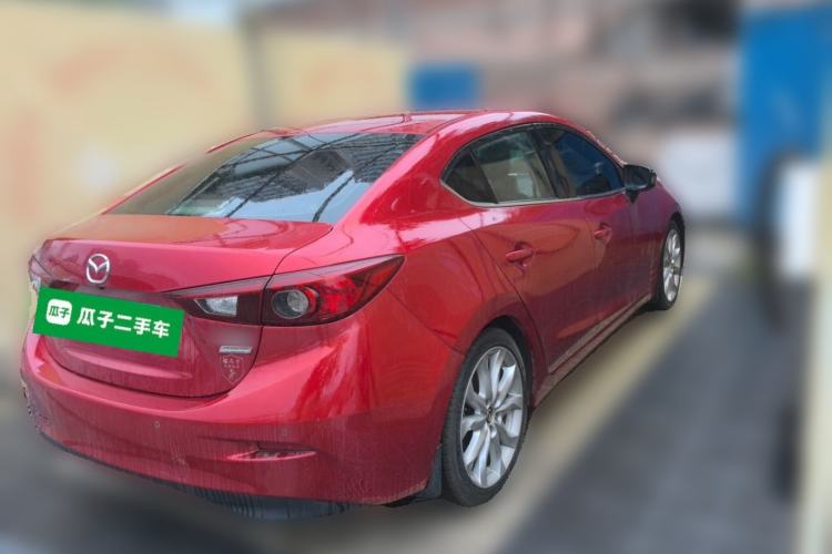 Used Mazda 3 Axela 2014 Sedan 2.0L Automatic Sport Model
