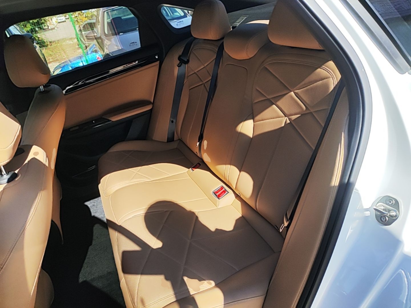 Geely Galaxy L6 2023 60km PLUS — снимка 20