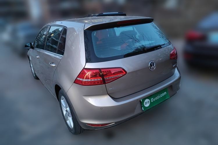 Used Volkswagen Golf 2016 1.6L Automatic Comfort Model Rear Left 45 Deg