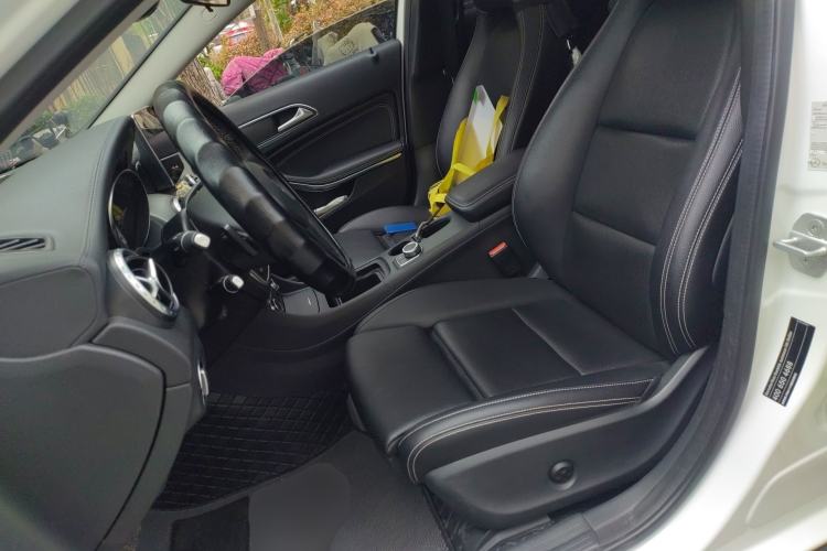 Used Mercedes-Benz GLA 2016 GLA 220 4MATIC Fashion Edition Left Front Seat