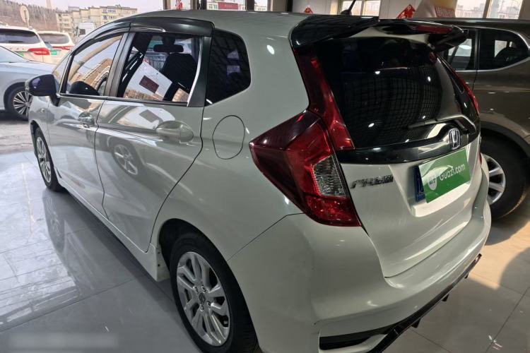 Used Honda Fit 2018 1.5L CVT Comfort Version Exterior 3