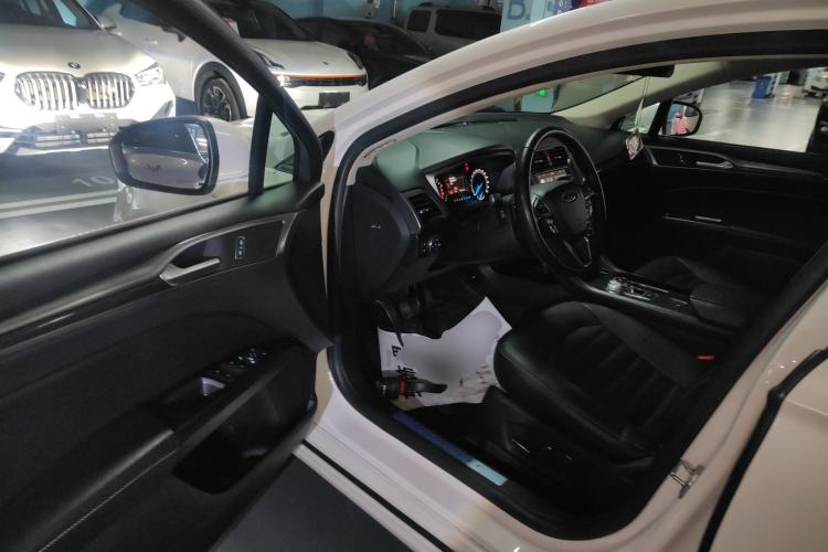 Used Ford Mondeo 2018 EcoBoost 180 Smart Control Fashion Model China V Standard Driver Seat
