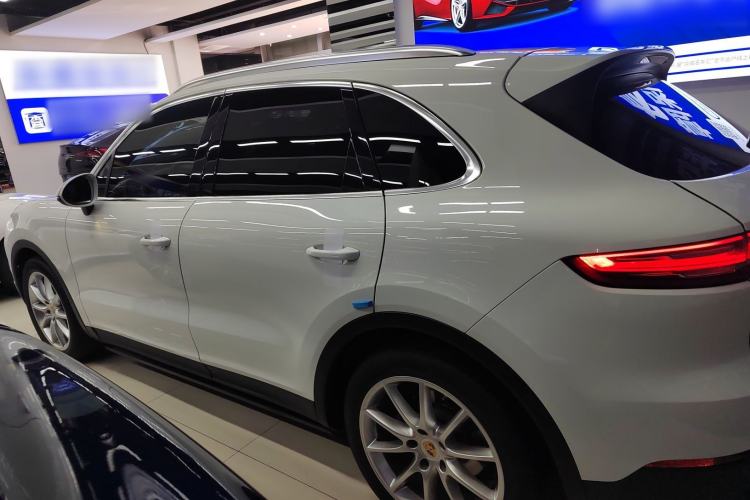 Used Porsche Cayenne 2019 Cayenne 3.0T Left Side