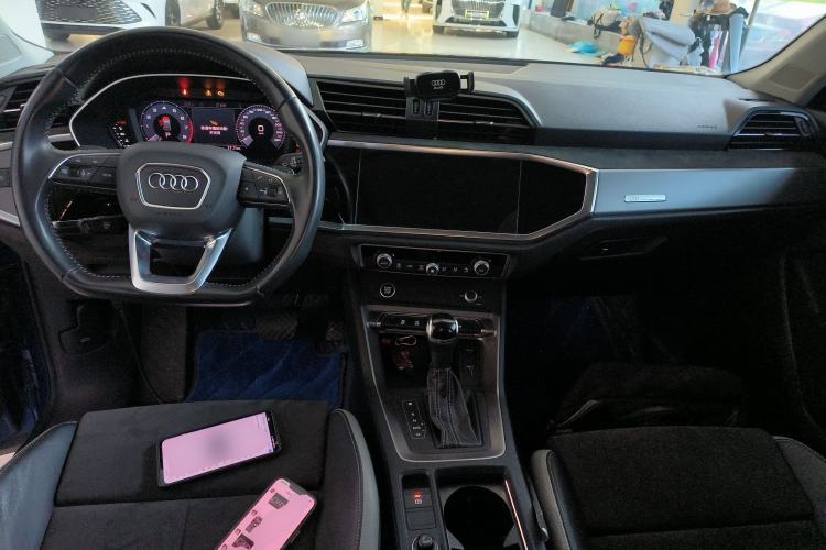 Used Audi Q3 2021 35 TFSI Fashion Dynamic Model