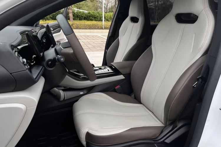 Used BYD Qin PLUS 2024 HONOR Edition DM-i 55KM Leading Model
