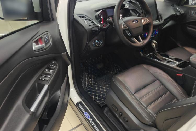 Used Ford Kuga 2019 EcoBoost 180 Two-Wheel-Drive Titanium Plus Model China VI Standard