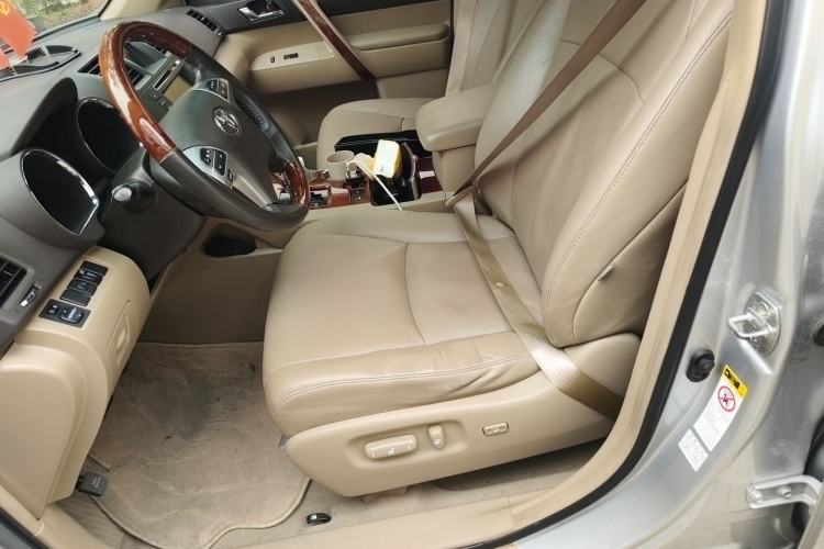 Used Toyota Highlander 2012 3.5L 4x4 7-Seater Luxury Edition with Navigation