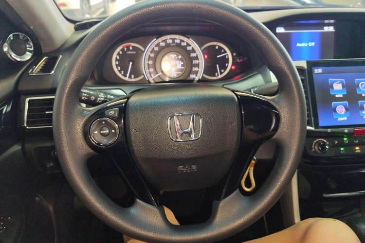 Used Honda Accord 2016 2.0L Comfort Edition Steering Wheel